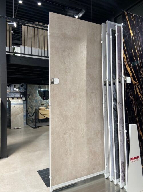 €89 PER PANEEL - 120x280x0,3 cm – Oxy BEIGE PVC Wandpaneel MAT - Afbeelding 2