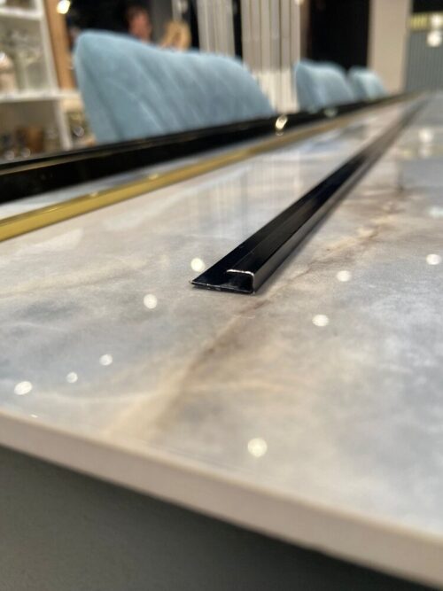 Eindprofiel tbv. PVC Wandpanelen - Zwart - Afbeelding 2