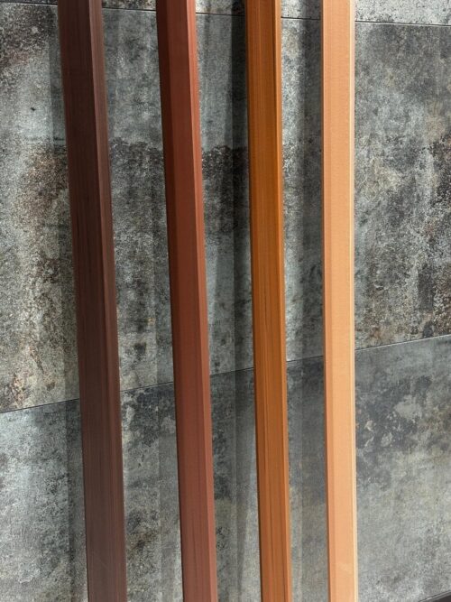 TEAK - HOEKPROFIEL 290x5x5 cm WPC ( 360° volledig bedekkende beschermlaag ) - Afbeelding 2